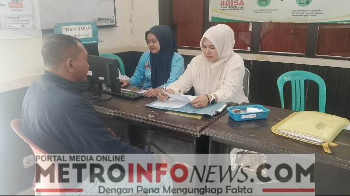 Iqbal Suhaeb Sidak Disdukcapil Takalar saat Libur Nasional, Pastikan Layanan KTP-el Tetap Berjalan.