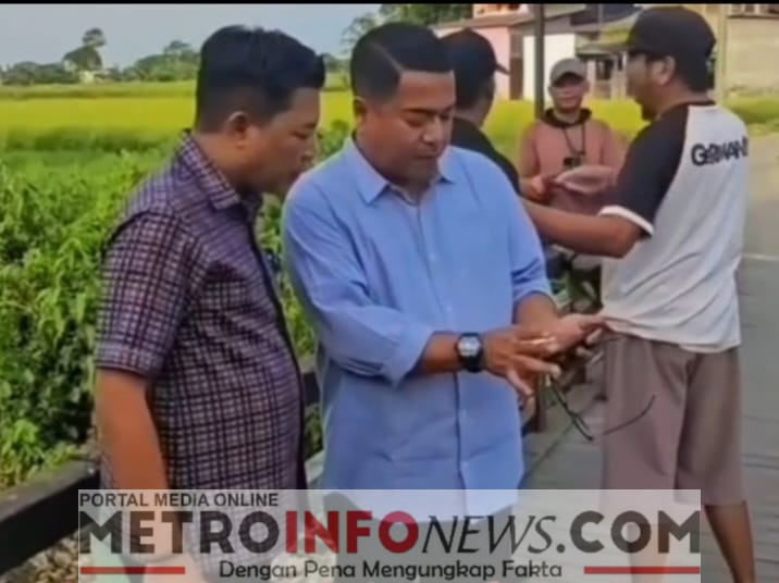 Ketua DPRD Takalar Tinjau Persiapan Pembangunan Jembatan Beton di Kompleks Balla’ Barakkaka Ri Galesong.